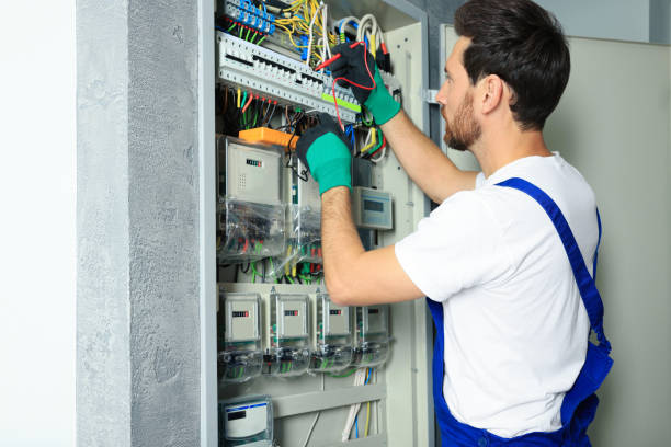 Best Licensed Electrician  in Elm Creek, NE